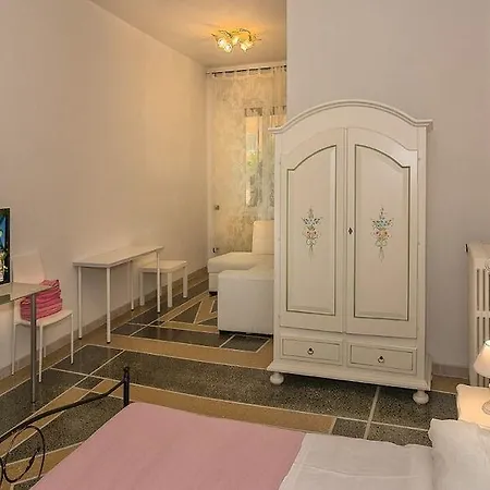 Near It 3* Pisa